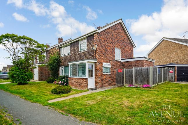 Walton Road,  CO14 8NF 3 bed detached house for sale