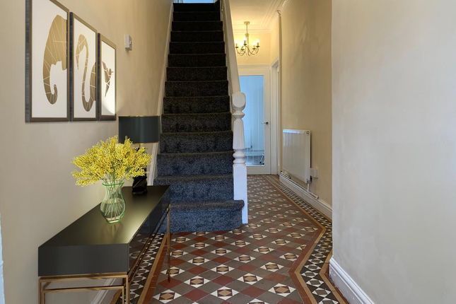 4 bed semi-detached house