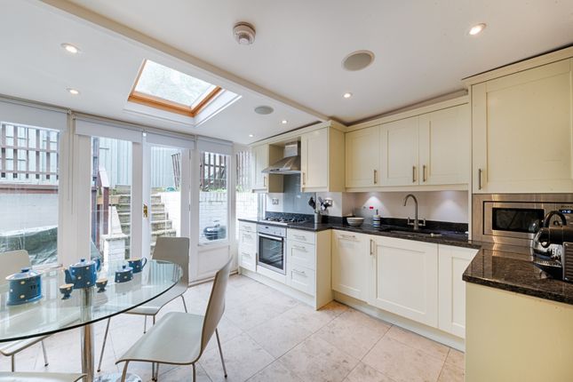 Dennington Park Road, London NW6 2 bed flat for sale