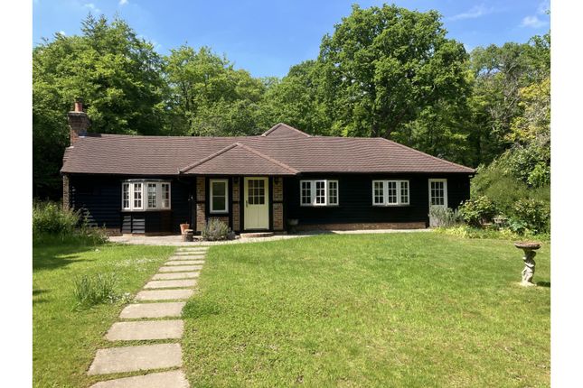 4 bedroom detached bungalow for sale