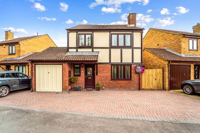 4 bed detached house