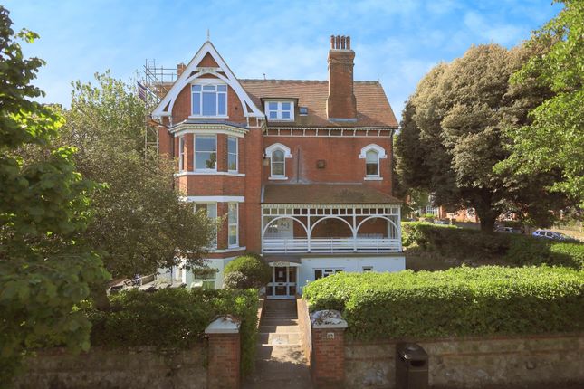 1 bedroom ground floor flat for sale