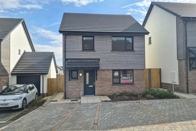 Lower Abbots, Buckland Brewer 3 bed semi