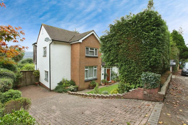 5 bed detached house