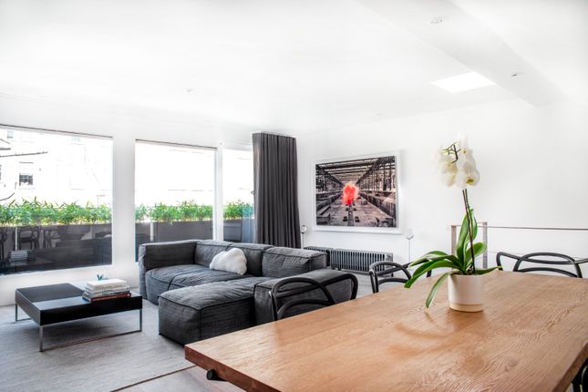 Gloucester Terrace, Bayswater, London 2 bed flat for sale