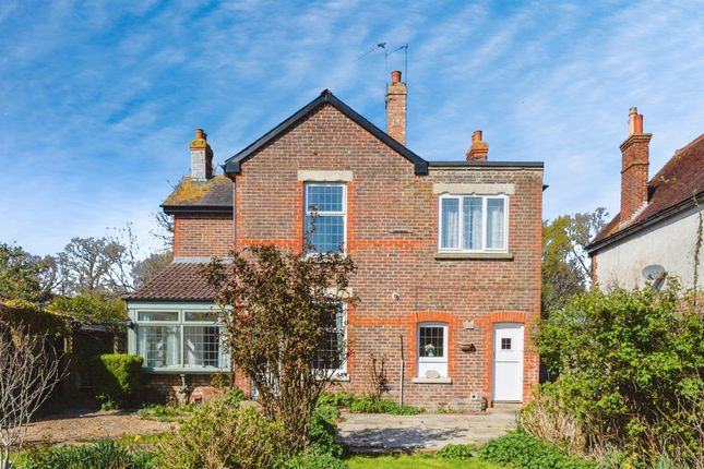 3 bed detached house