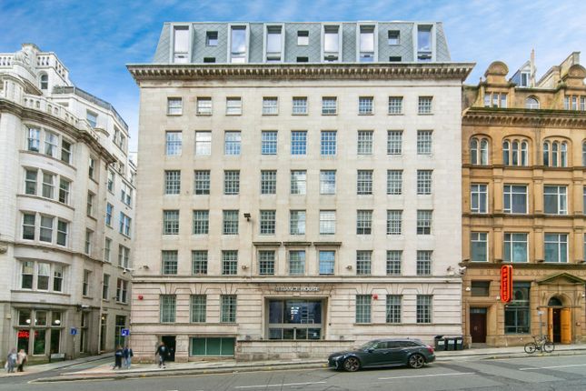 2 bed flat