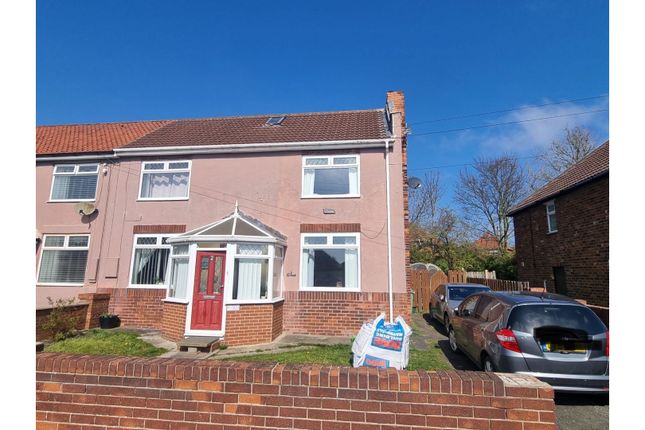 3 bed semi-detached house