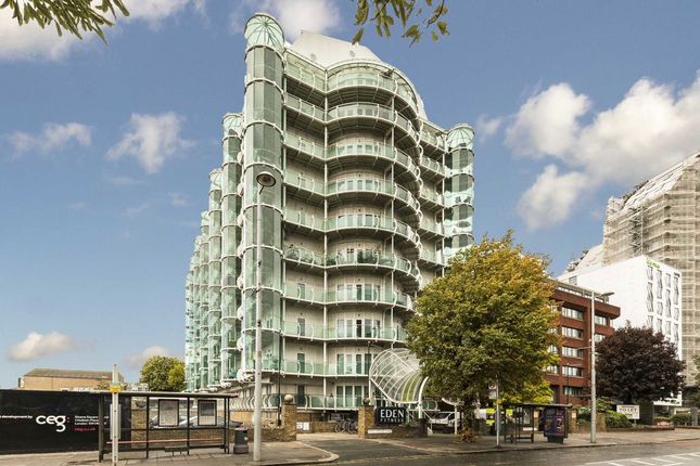 Uxbridge Road, London W5 2 bed flat for sale
