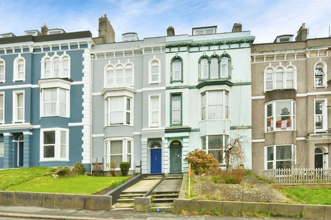 1 bedroom ground floor flat for sale