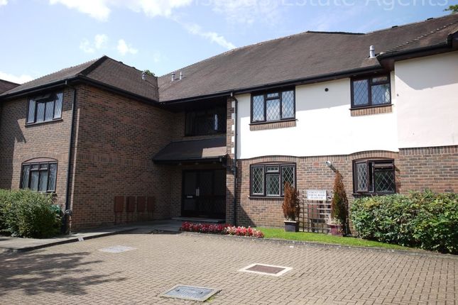Dene Road, Northwood HA6 2 bed flat for sale