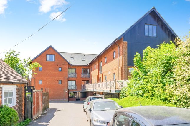 2 bed flat