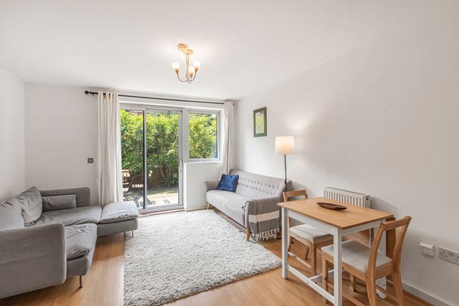 2 bed flat