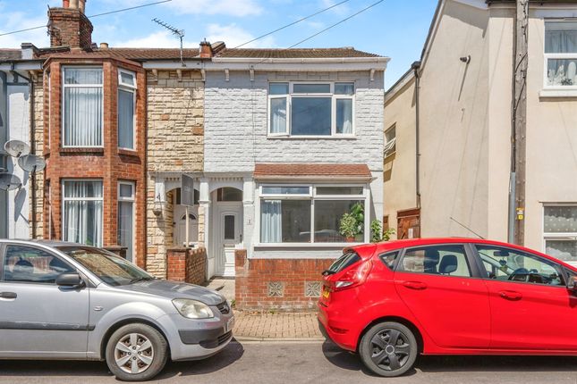 3 bed end terrace house