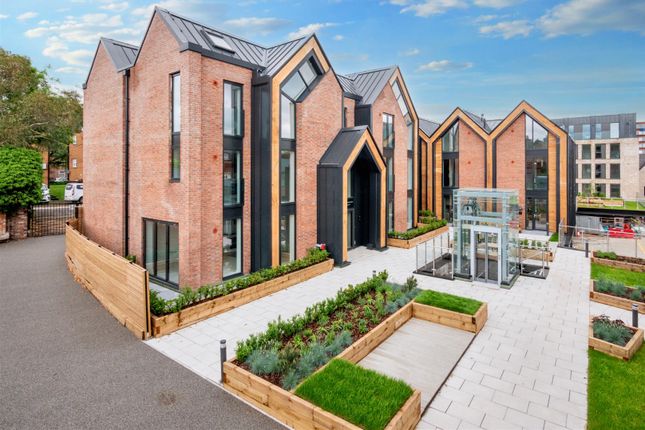 The Downs, Altrincham 3 bed apartment for sale