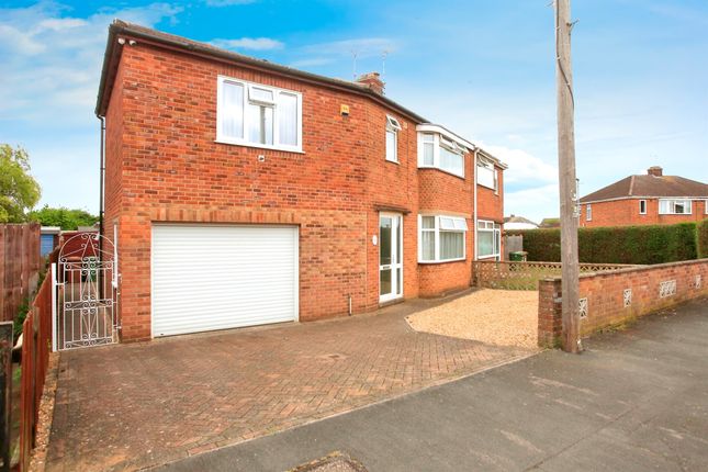 4 bedroom semi-detached house for sale