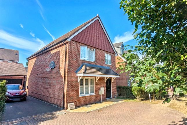 Foresters Drive, Liphook, Hampshire... 4 bed detached house for sale