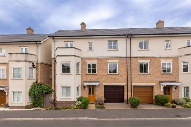 5 bed semi-detached house