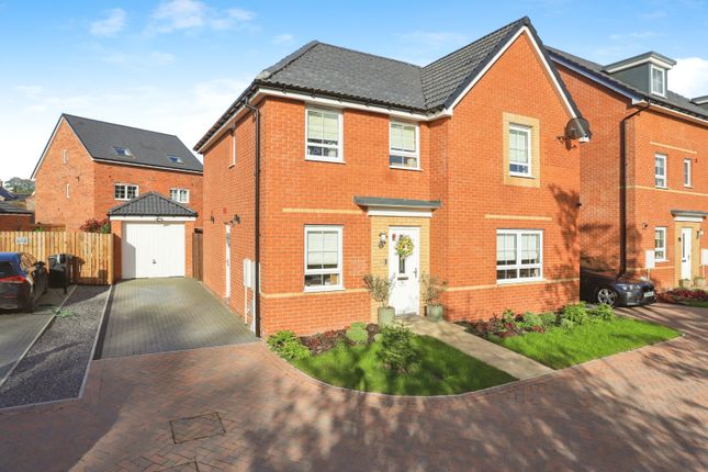 4 bed detached house