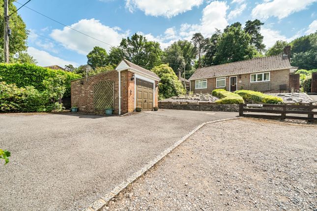 Honeysuckle Lane, Hampshire GU35 2 bed bungalow for sale