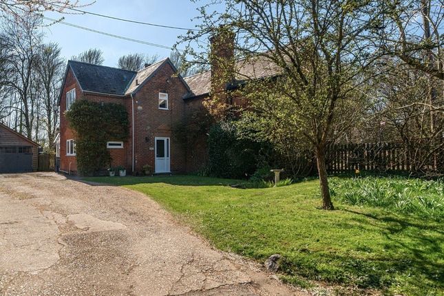 Mill Lane, Nursling, Southampton... 3 bed semi