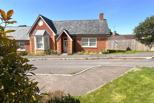 2 bedroom semi-detached bungalow for sale