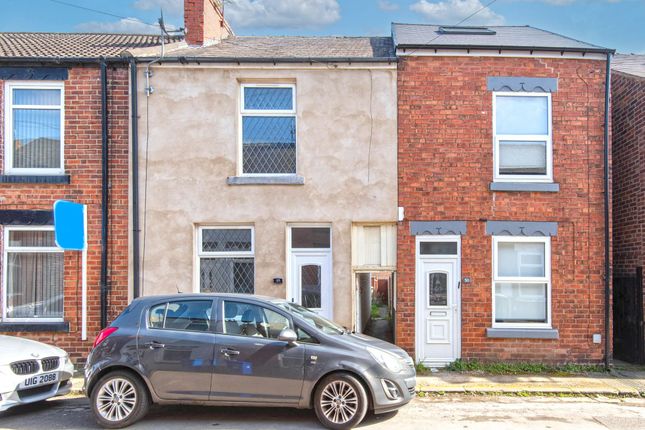 Alma Street West, Chesterfield S40 2 bed terraced house for sale
