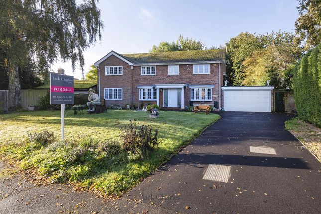 4 bed detached house
