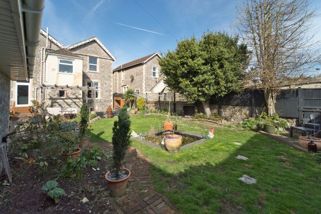 3 bedroom flat for sale