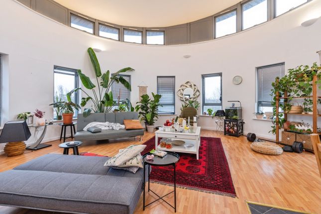 2 bed flat