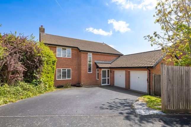 Barnett Way, Uckfield 4 bed detached house for sale