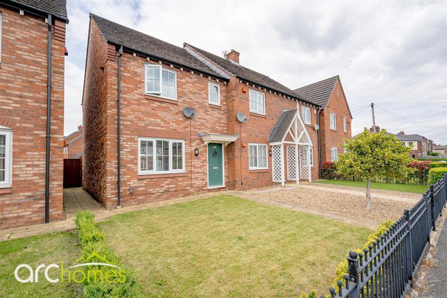 3 bedroom semi-detached house for sale