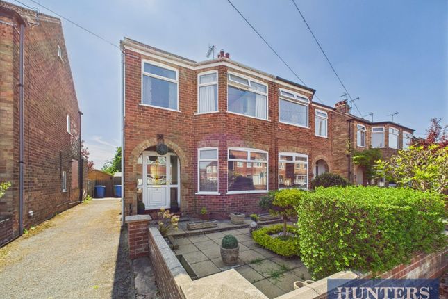 Westfield Avenue, Beverley, HU17 7HA 3 bed semi