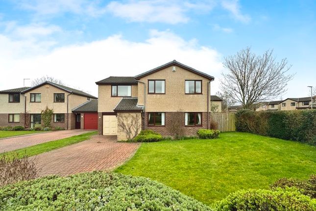 4 bed detached house