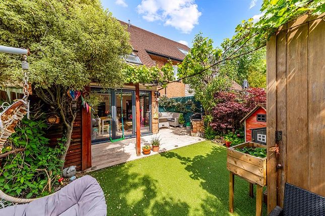 4 bedroom terraced house for sale