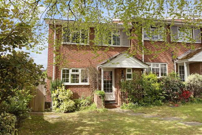 3 bed end terrace house