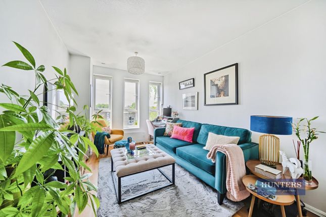 Reachview Close, London, NW1 0TY 1 bed flat for sale
