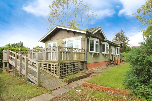 2 bed detached bungalow