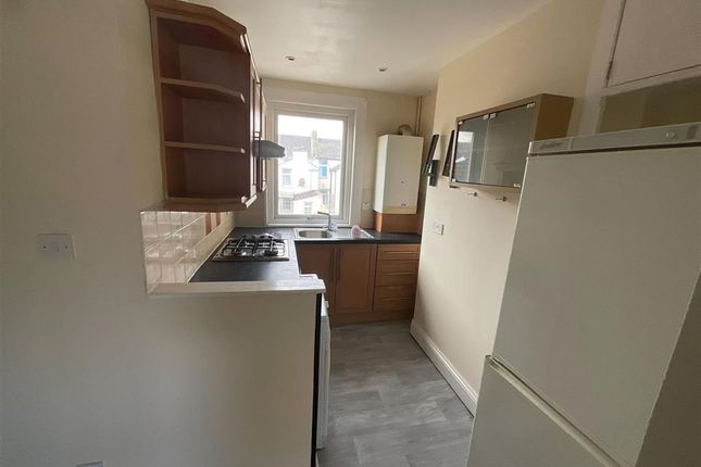 Wellington Street, Gravesend, Kent 2 bed flat for sale