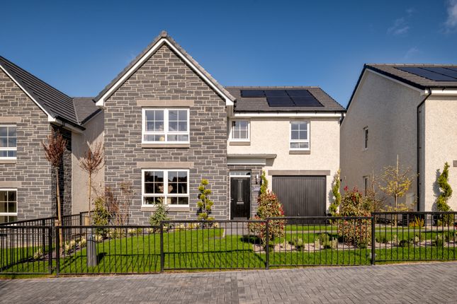 4 bed detached house