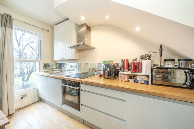 London SW9 2 bed apartment for sale