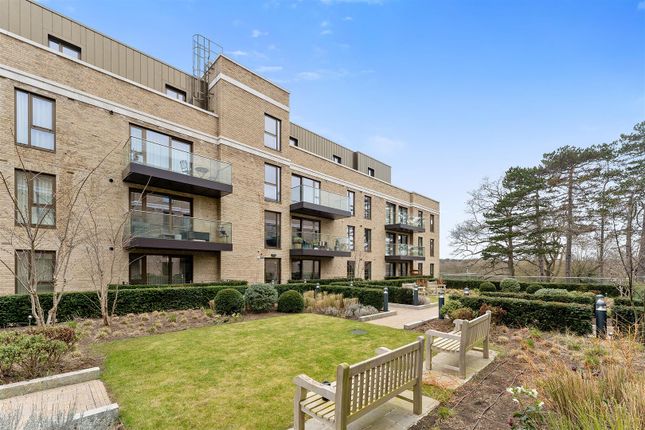 Bruton House, Daffodil Crescent, Barnet 2 bed apartment for sale