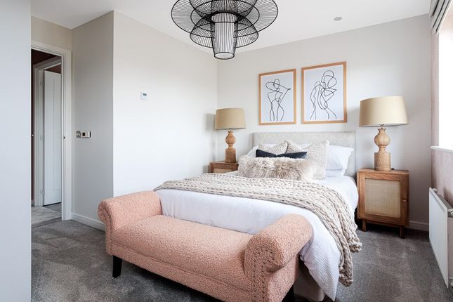 3 bed end terrace house