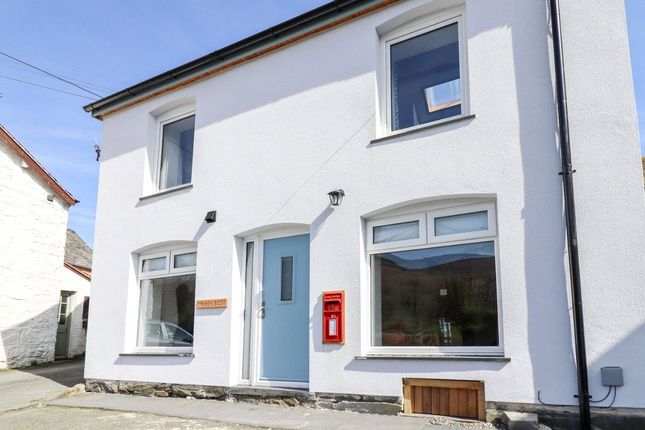 Mallwyd, Machynlleth, Gwynedd, SY20 3 bed detached house for sale
