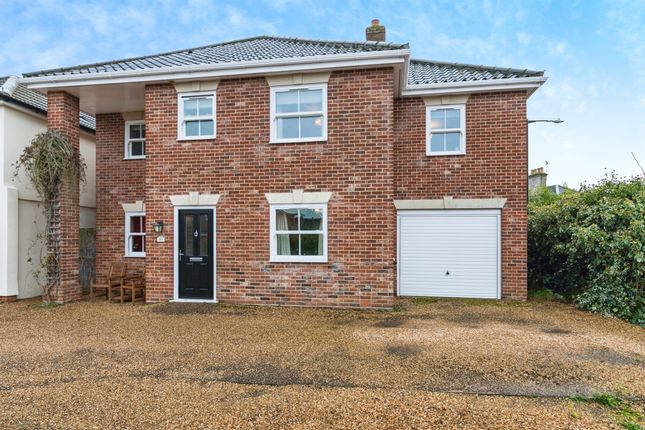 4 bed detached house