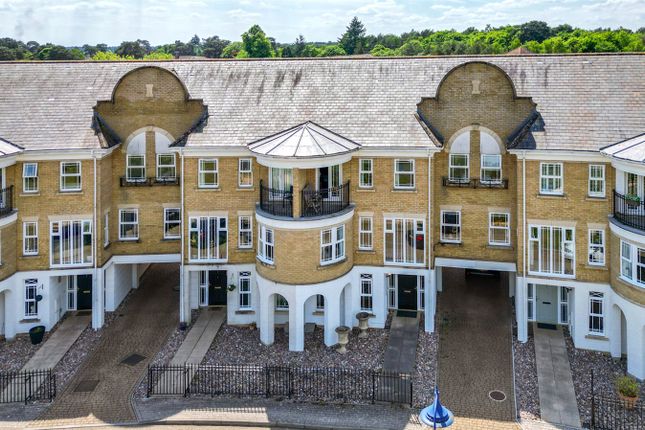 Dettingen Crescent, Camberley GU16 5 bed terraced house for sale