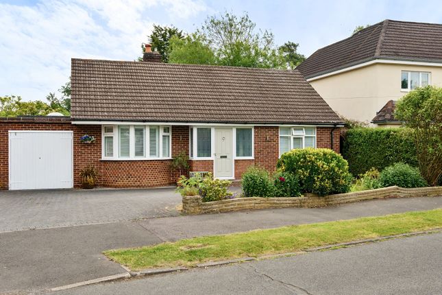 Willow Vale, Fetcham, KT22 3 bed bungalow for sale