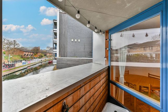St Pancras Way, Camden, London, NW1 2 bed flat for sale