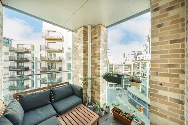 Osiers Road, London SW18 2 bed flat for sale