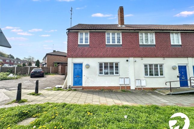 Central Parade, Rochester, ME1 2 bed flat for sale